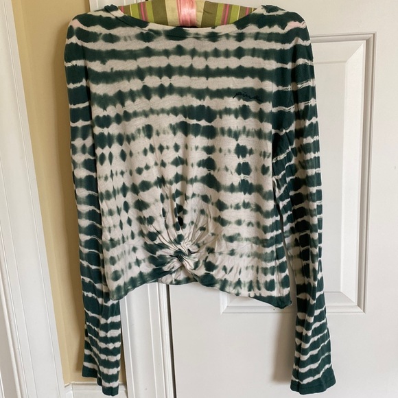 Victoria’s Secret PINK Tie Dye Twist Front Top - Picture 1 of 4